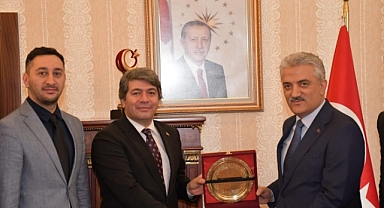Deva Partisi'nden Vali Mehmet Makas'a ziyaret