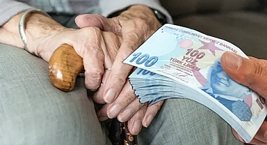 Emeklilere zam olacak mı? AK Parti’nin önemli isminden açıklama geldi!