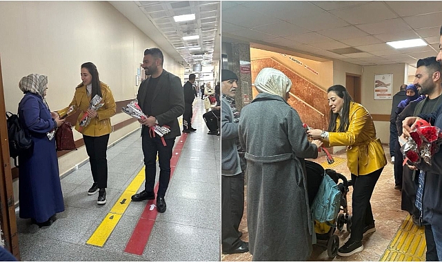 Gülpınar için Sokak Sokak Karanfil Dağıttılar