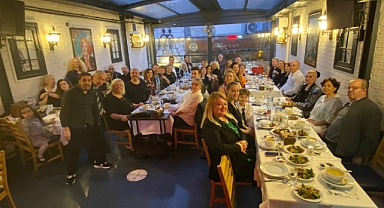 İstanbul Türk Musikisi Sevenleri iftarda buluştu