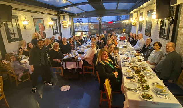 İstanbul Türk Musikisi Sevenleri iftarda buluştu