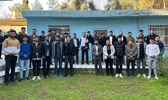 KAGES Başkanı ve İş insanı Mustafa Gülpınar Siverekli gençleri ağırlamaya devam ediyor.