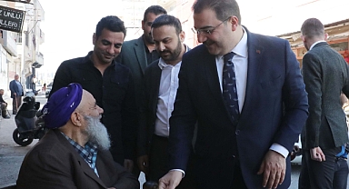 Karşıyaka esnafından Başkan Canpolat'a büyük teveccüh