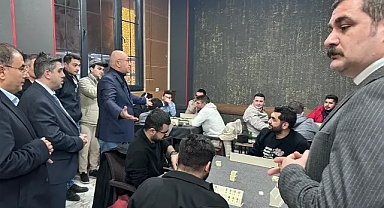 Kıraathaneleri ziyaret etti! Tanal: Hemşerilerimizin oylarına talip olduk!
