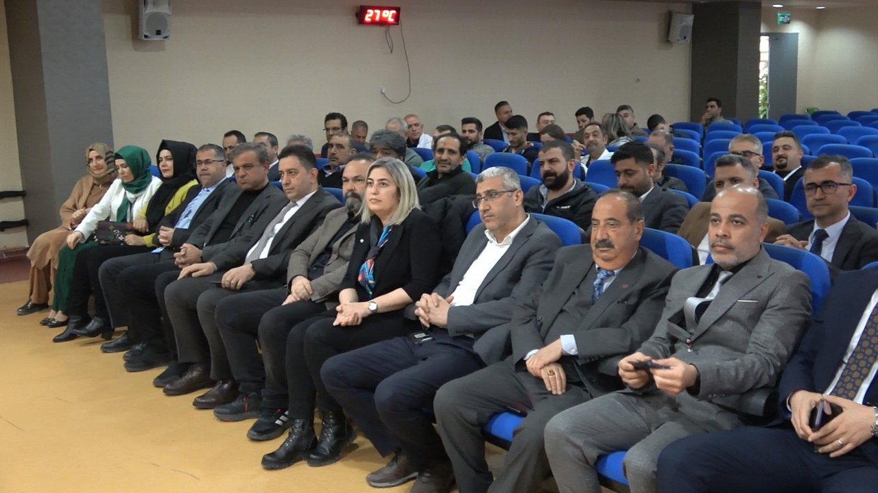 Sağlığa Adanmış 25 yıla plaket.