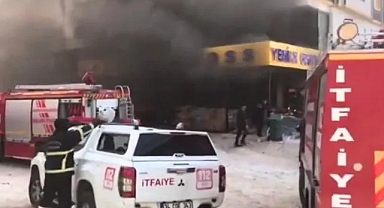 Şanlıurfa'daki iş yerinde korkutan yangın!