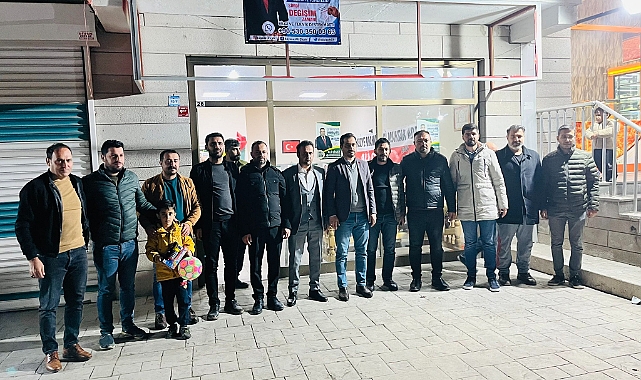 Kasım Karadaş, Seyrantepe Maşuk Mahallesi Muhtar Adaylarıyla Bir Arada