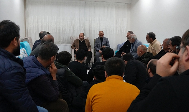 YRP Karaköprü Adayı Çiftçi Seyrantepe'de Ev Ziyaretinde Bulundu