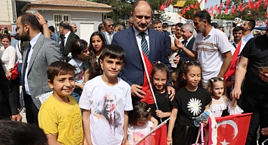 23 Nisan Etkinliklerinde Başkan Gülpınar’a Yoğun İlgi