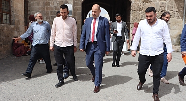 Başkan Gülpınar, Çubukçu hanı ve Hacı Kamil konağında incelemelerde bulundu