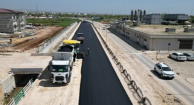 Büyükşehir'den deforme olan yollarda asfalt çalışması!
