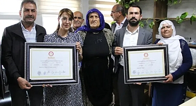 Ceylanpınar’da eş başkanlar mazbatalarını aldı
