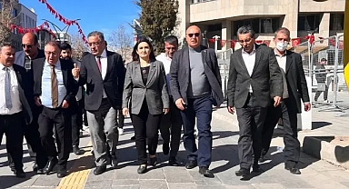 CHP, heyet gönderdi! Tanal: Van halkının iradesine saygı duyun!