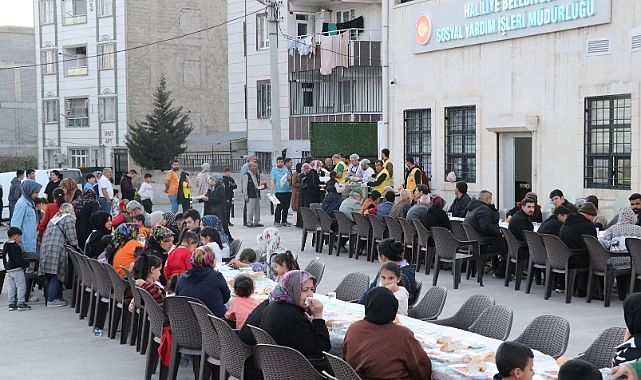Haliliye'de Vatandaşlar İftar Sofrasında Buluşuyor