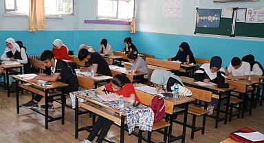 YKS'ye Hazırlanan Öğrenciler, Başkan Canpolat'a Teşekkür Etti