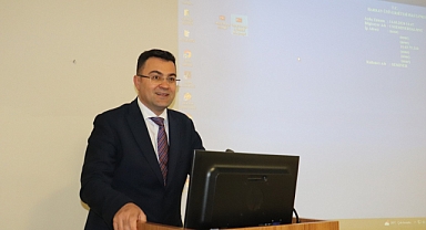 12 Mayıs Dünya Hemşireler Günü Rektör Güllüoğlu'nun Katılımıyla Kutlandı