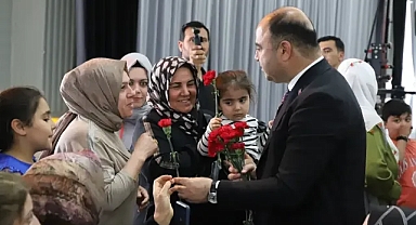 Başkan Çiftçi, Karaköprü 'de annelerle buluştu