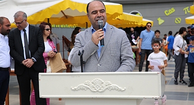 Başkan Nihat Çiftçi, Uluslararası Yarışmaya Katılan Öğrencilerle Bir Araya Geldi