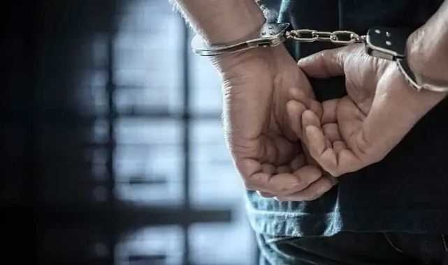Dolandırıcılıktan aranıyordu! Urfa’nın ilçesinde yakalandı!