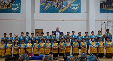 Gençler, Haliliye Belediyesi ile spor alışkanlığı kazanıyor