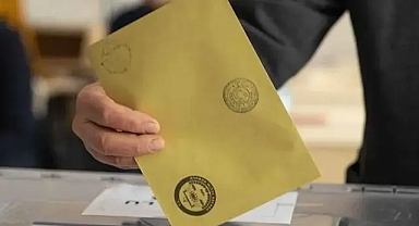 Hilvan için çarpıcı iddia! Belediye çalışanlarından oy verirken fotoğraf istendi!