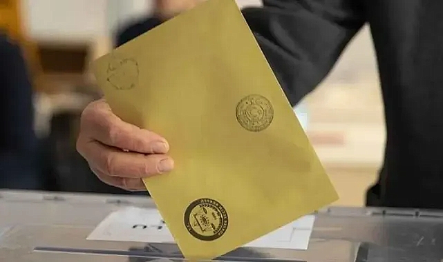 Hilvan için çarpıcı iddia! Belediye çalışanlarından oy verirken fotoğraf istendi!