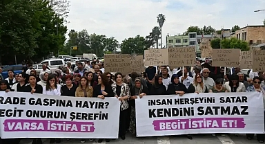 Kadınlar bu kez Begit’in istifasını istedi!