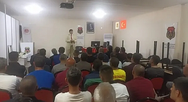 Mahkumlara bağımlılıkla mücadele semineri verildi