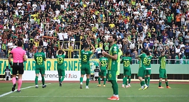 Son nefeste: Şanlıurfaspor ligde kalmayı başardı!