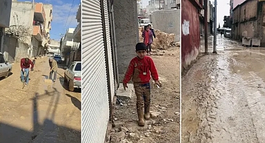 Suruç’ta sokaklar çamur deryasına döndü! Vatandaş küreği eline aldı!