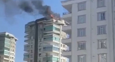 Urfa'da bir binanın çatı katında büyük yangın!