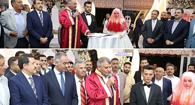 Urfa'da bir düğünde 3 aile birleşti!