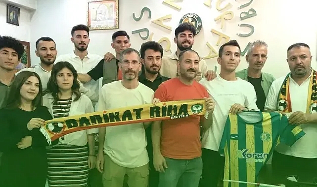 Urfaspor ve Amedspor arasındaki gerginliğe son verdiler! Taraftarlar barış için çağrı yaptı!