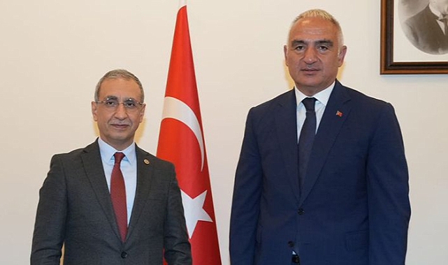 Vekil Dusak Bakan Ersoy ile görüştü! Urfa'nın turizm talepleri iletildi!
