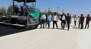 Akçakale Belediye Başkanı Yeni Asfaltlanan Yolda İncelemelerde Bulundu