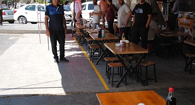 Büyükşehir'den Kaldırım İşgaline Çizgi Önlemi