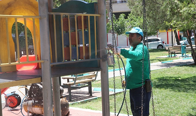 Haliliye Belediyesi İle Parklar Ve Oyun Grupları Yenileniyor