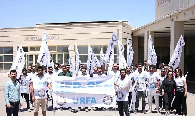 HEP-SEN Sendikasından Hastane Önünde Eylem