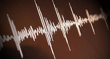Malatya'da gece saatlerinde korkutan deprem!
