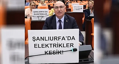 Tanal, Meclis’te Urfa’daki kesintilerle ilgili pankart açtı! CHP Grubu destek verdi!