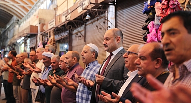 Başkan Mehmet Kasım Gülpınar Esnaf Duasına Katıldı