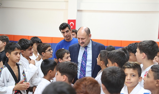 Büyükşehir'de Yaz Okulları Başkan Gülpınar'ın Katılımıyla Başladı