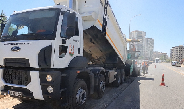 Büyükşehir'den Deforme Olan Yollarda Asfalt Çalışması