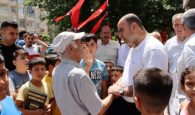 Karaköprü Belediyesinden Vatandaşlara Aşure İkramı