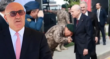 Şanlıurfa Milletvekili Tanal’dan, polisin Bahçeli’nin elini öpmesine tepki!