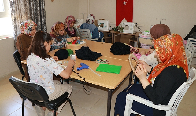 Süleymaniye Milletevi İle 385 Kadın Meslek Öğrendi