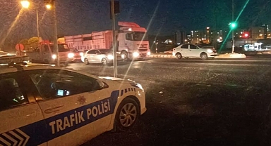 Urfa'da cep telefonu ve kırmızı ışık denetimi!