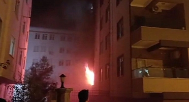 Urfa'da gece saatlerinde korkutan yangın! Bir ev küle döndü!