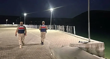 Urfa'nın ilçesinde jandarma sahaya indi!