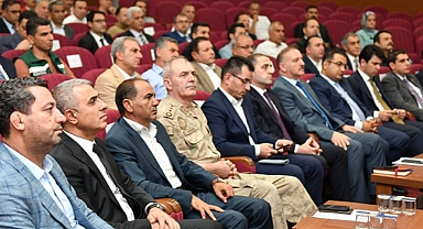 Urfa Valiliğinde önemli toplantı! 377 adet projeden 72’si tamamlandı!